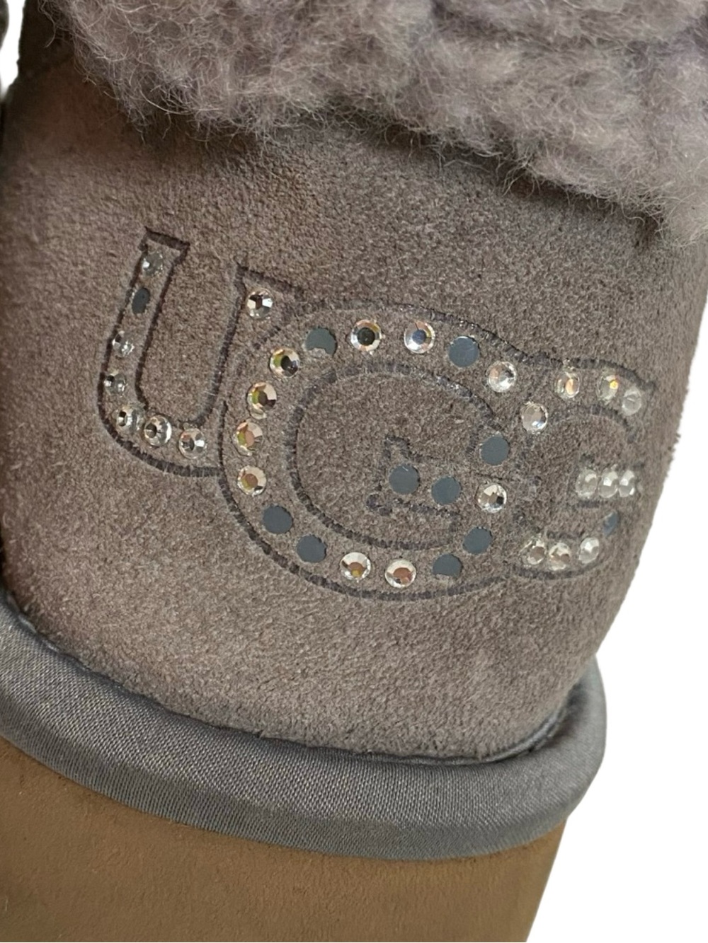 Ugg Boot Bootie Womens Size 6 Suede Shoe Gray Slide On Neutral Rhinestone Logo - Picture 4 of 12
